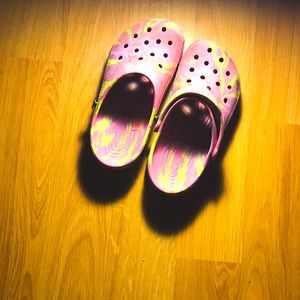 I’m selling some crocs they are only $15.00